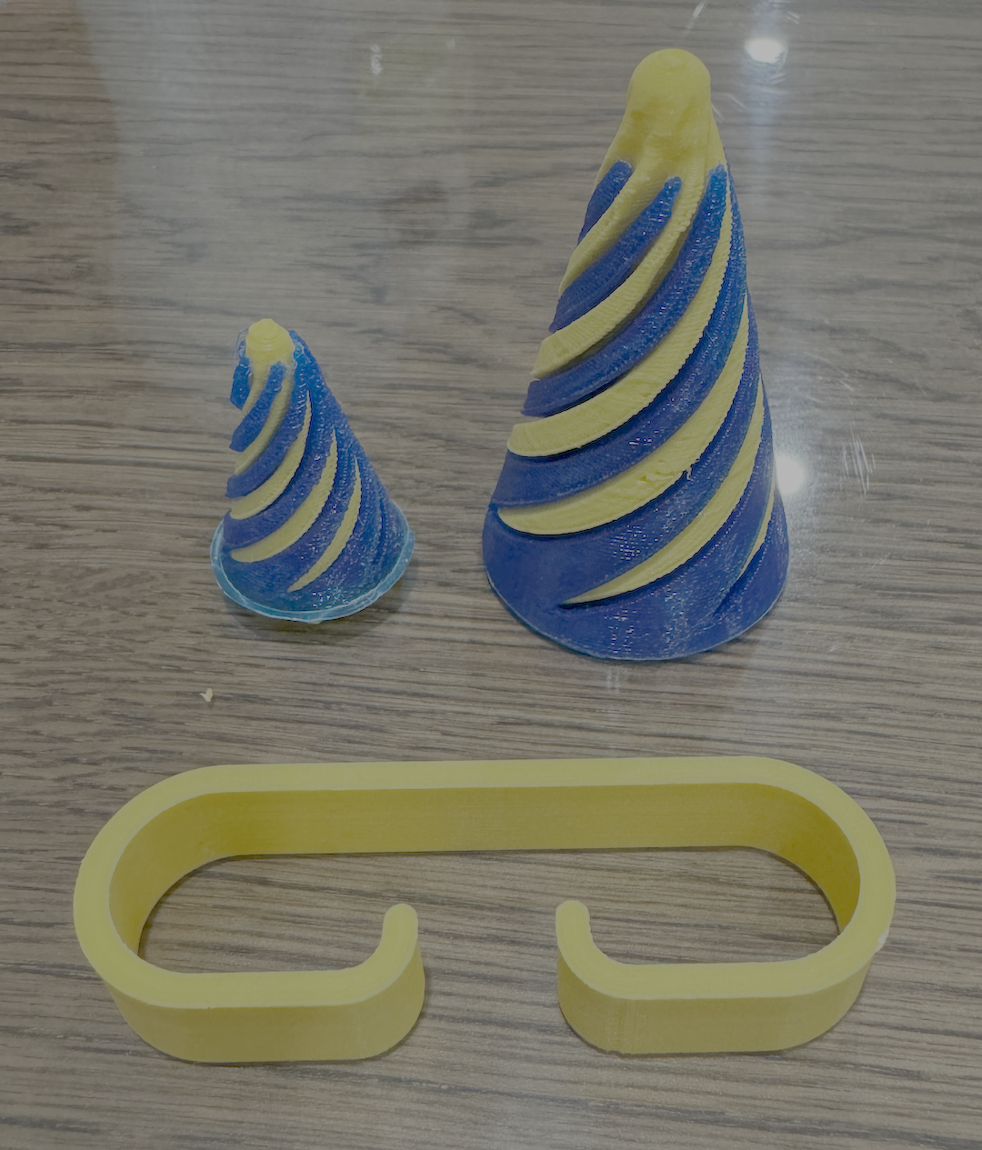 A showcase of the 3 items I 3D-printed